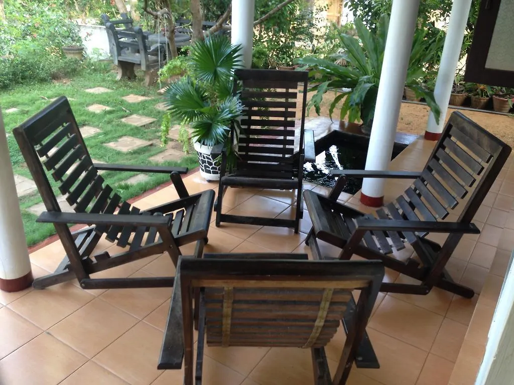 Green Grass Homestay Sigiriya Sri Lanka